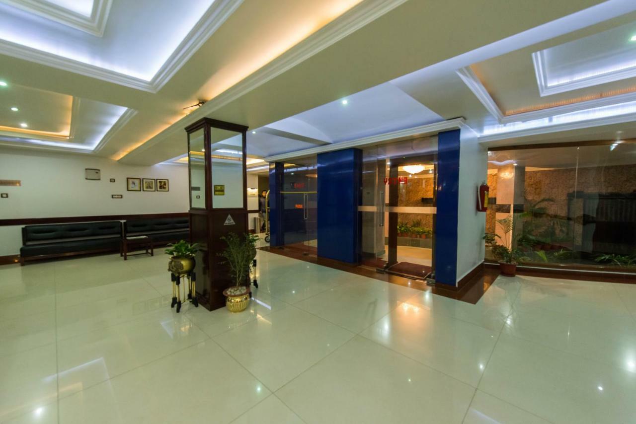The Classic Hotel インパール エクステリア 写真