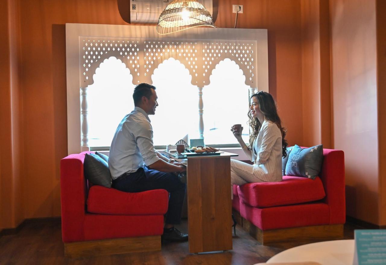 The Classic Hotel インパール エクステリア 写真